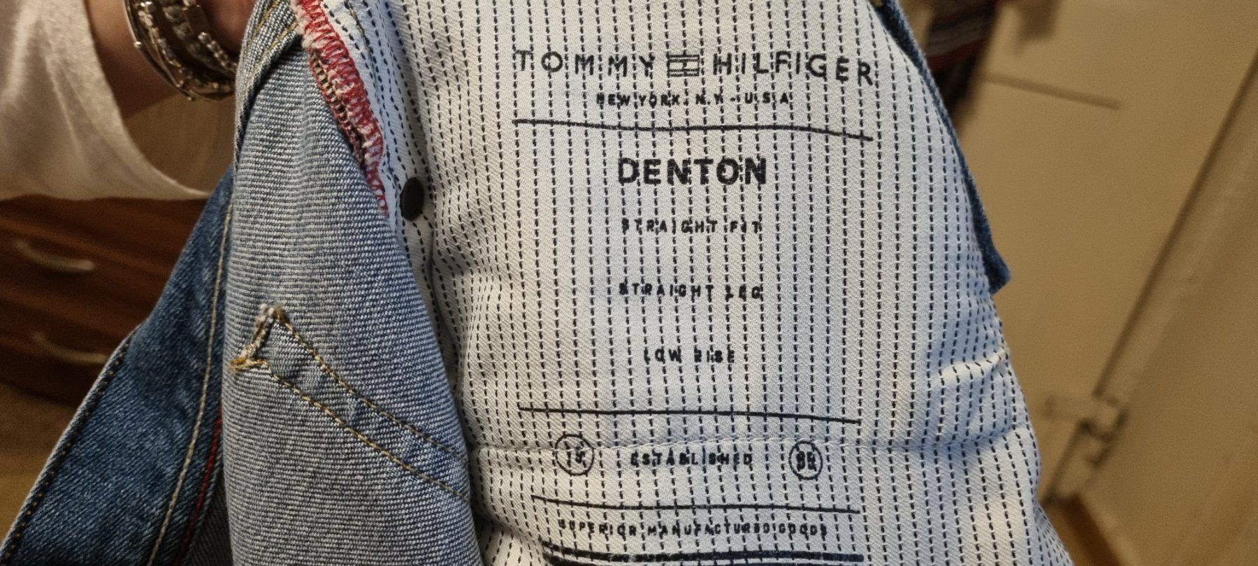 Tommy Hilfiger Jeans: Tommy Hilfiger Hose Jeans 30/31 – Usato da Aarburg venduto da saluvava 3