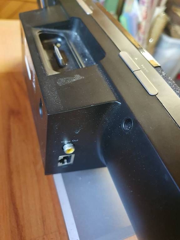 Dockingstation: Dual Ipod Dockingstation mit Radio – Gebraucht aus Nidau von jul_6tpv 2