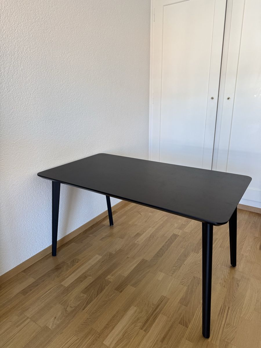 Tables: Ikea Tisch LISABO - schwarz – D'occasion à Bern par Jazzminzs 1