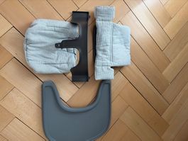 Tripp Trapp Newborn, Hochstuhltisch mit Sitz Sicherheitsgurt
