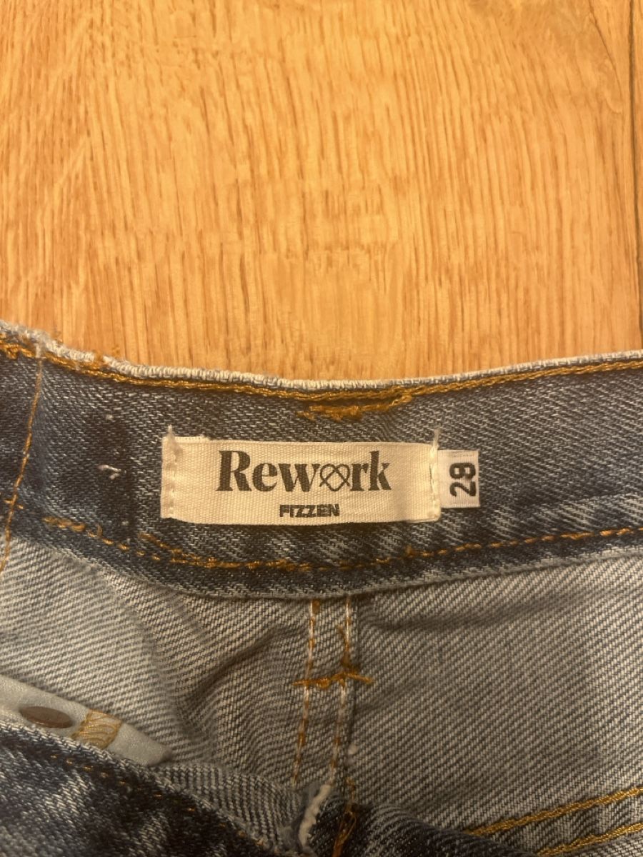Levi's Pantalons: Levis Shorts – D'occasion à Winterthur par JuliaLea 2