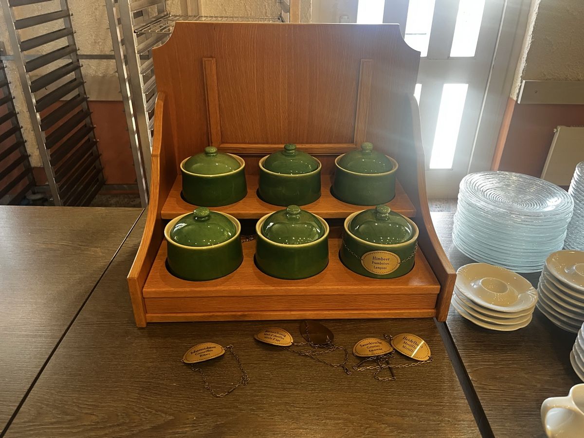 Elettrodomestici da cucina: Top BRUNCH SET 115 Teilig, Buurzmorge etc – Usato da Dittingen venduto da Cervolino77 3