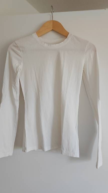 C&A T-shirt: C&A Langarmshirt Weiss Grösse XS – Usato da Sempach Station venduto da Szizi 2