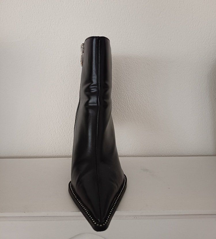 Zara Scarpe da donna: Stiefelette schwarz – Usato da Einsiedeln venduto da Nahan 2