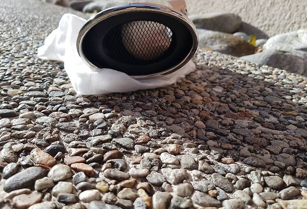 Tutti pezzi di ricambio auto: Tubo di scappamento, auto – Usato da Lumino venduto da ghi_x8jl 1