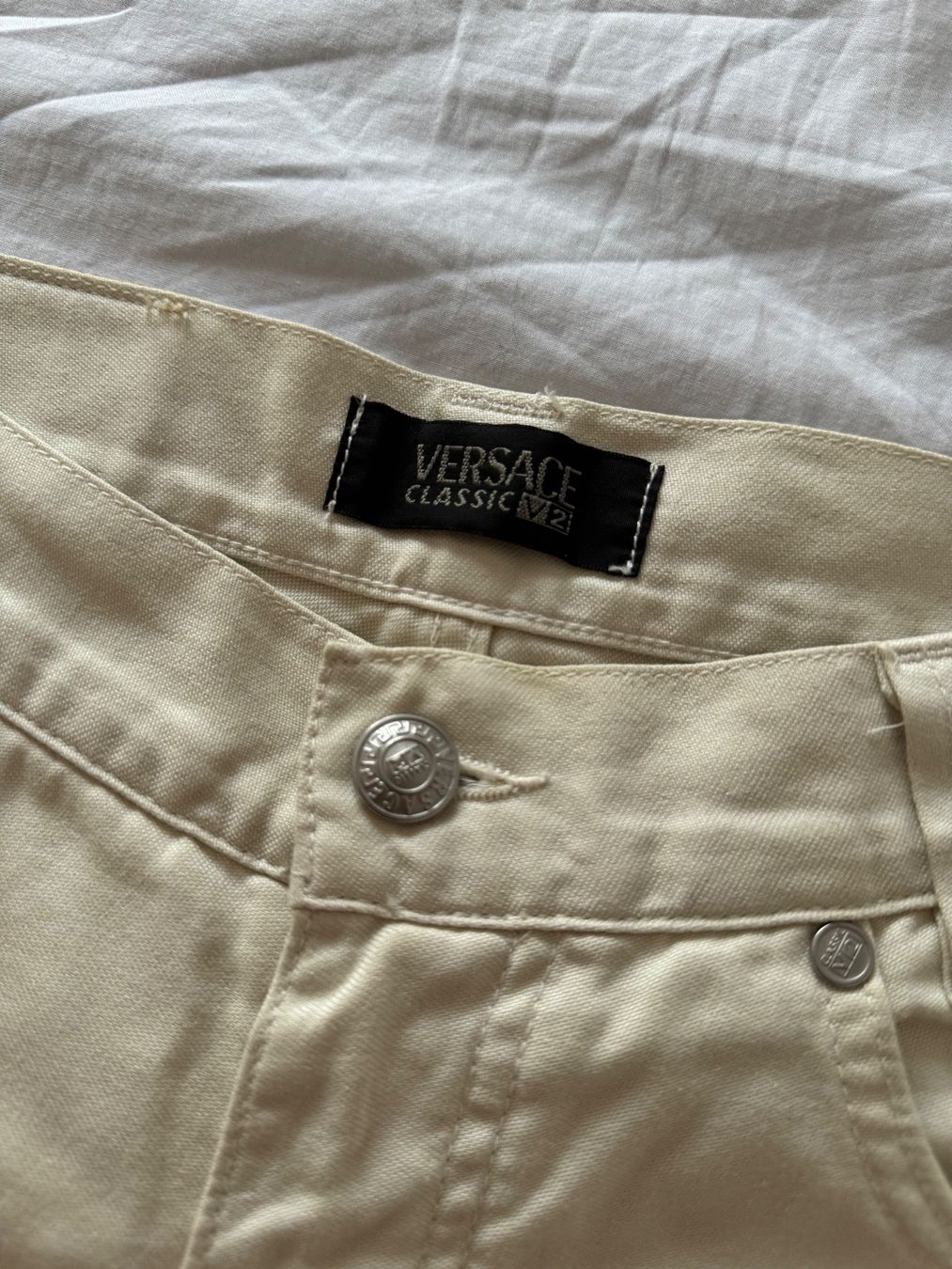 Versace Jeans: Versace jeans beige, Taille 40 – Usato da Moutier venduto da Vane-Ortiz 5