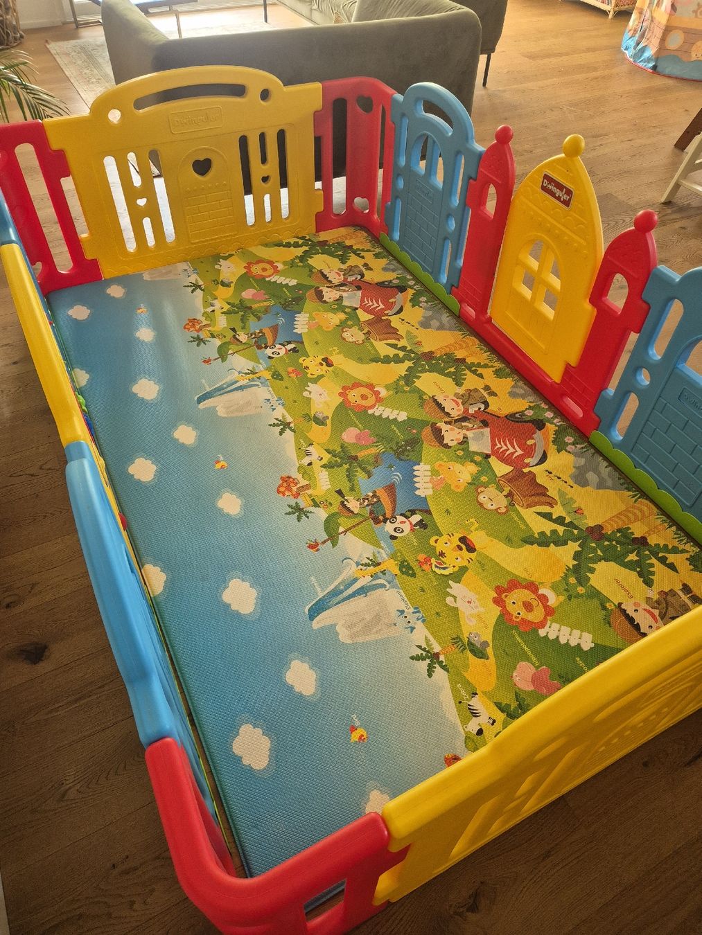Lauf- & Sicherungsgitter: Dwinguler Castle Laufgitter / Spielschloss – Gebraucht aus Kollbrunn von guernsey11 1