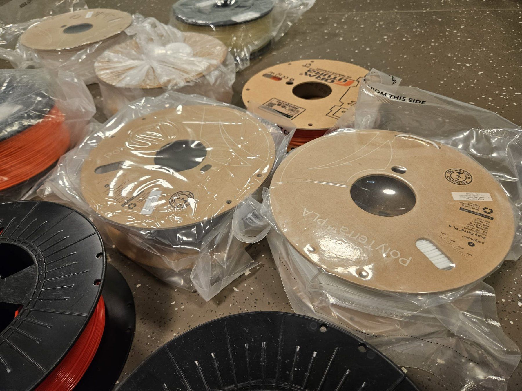 Filamento: PLA Filament 1.75mm Konvolut – Nuovo (secondo la descrizione) da Winterthur venduto da Moineau_Mechanics 3