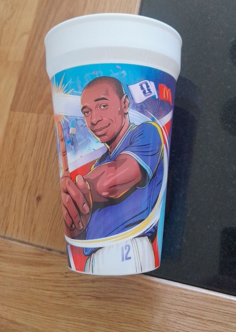 Mc Donald's Verres: Verre McDonald's Thierry Henry – Neuf avec emballage d'origine à La Chaux-de-Fonds par spartan1291