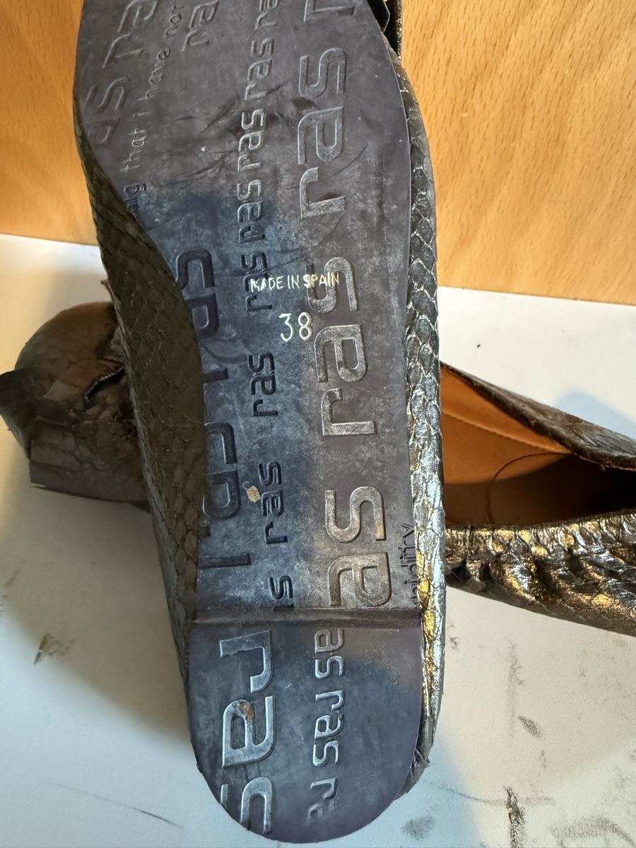Damenschuhe: Ballerinas Ras – Gebraucht aus Zurich von Alinecnicolet 2