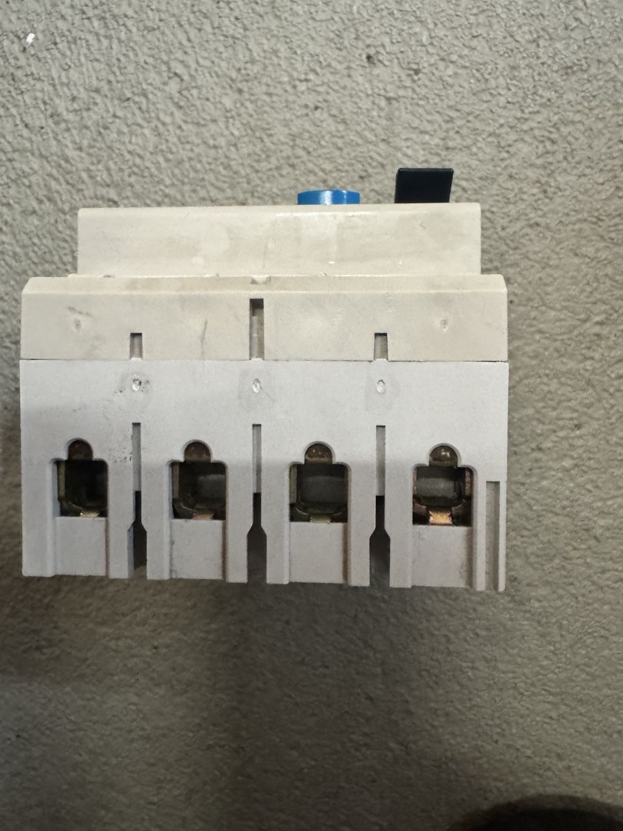 Hager Schalter: Fehlerstrom-Schutzschalter Hager 4P 25A – Gebraucht aus Cham von PIRAT123 2