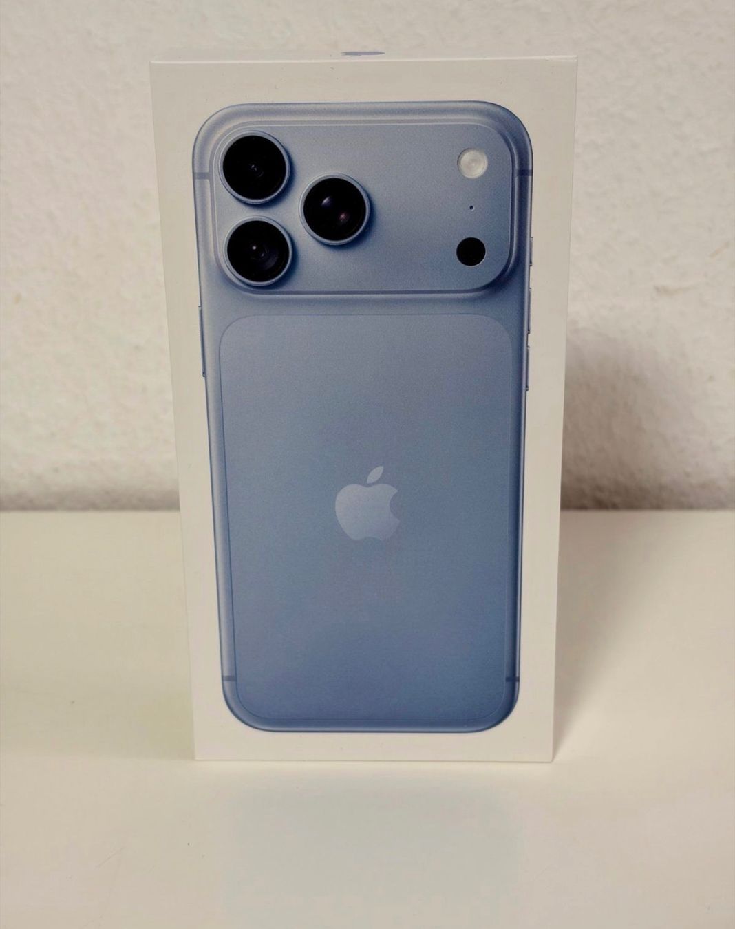 Apple Handys / Smartphones: iPhone 18 Pro Max 512GB Polar – Neu und originalverpackt aus Liestal von iRappenspalter