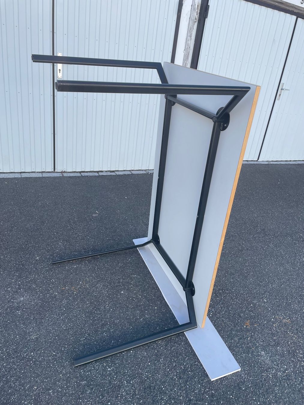 Tavoli: Design Tisch Lammhults – Usato da Basel venduto da RAMSESSOLEIL 7