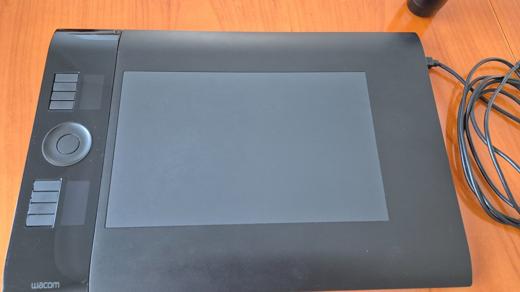 Wacom Tablet PC: Wacom Intuos 4 Medium Grafiktablet PTK-640 – Gebraucht aus Näfels von  2