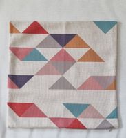 Neuer Kissen Bezug mit bunten Dreiecksmustern, 40 x 40 cm