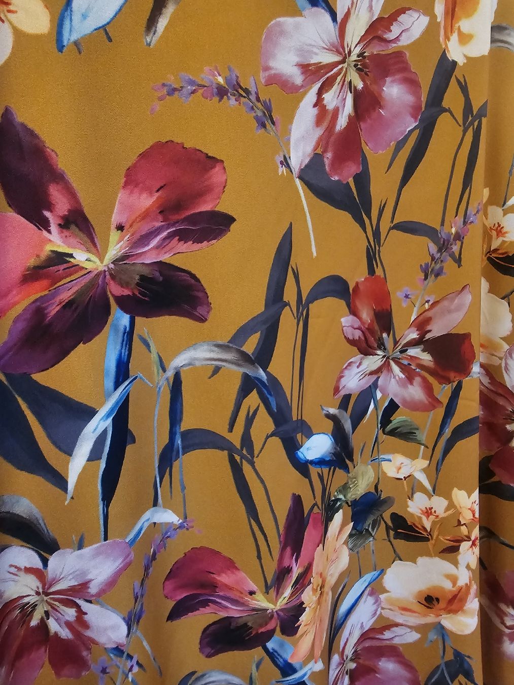 H&M T-shirt: Sommerliches Oberteil mit Blumenmuster, Grösse L – Usato da Bern venduto da Oscarella 1