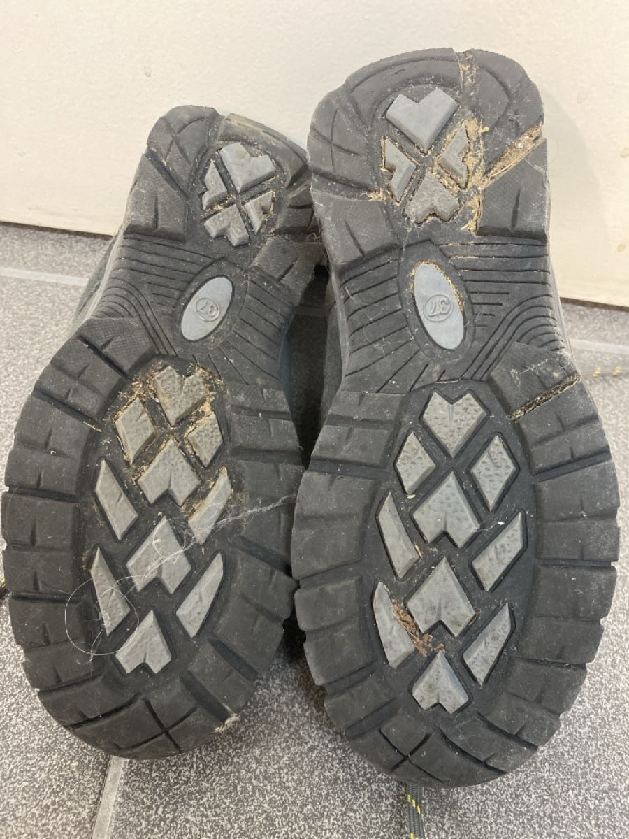 Scarpe da uomo: Wanderschuhe Marke Tech-Tex grau gelb Grösse 37 – Usato da Wettingen venduto da vpr_9gz6 2