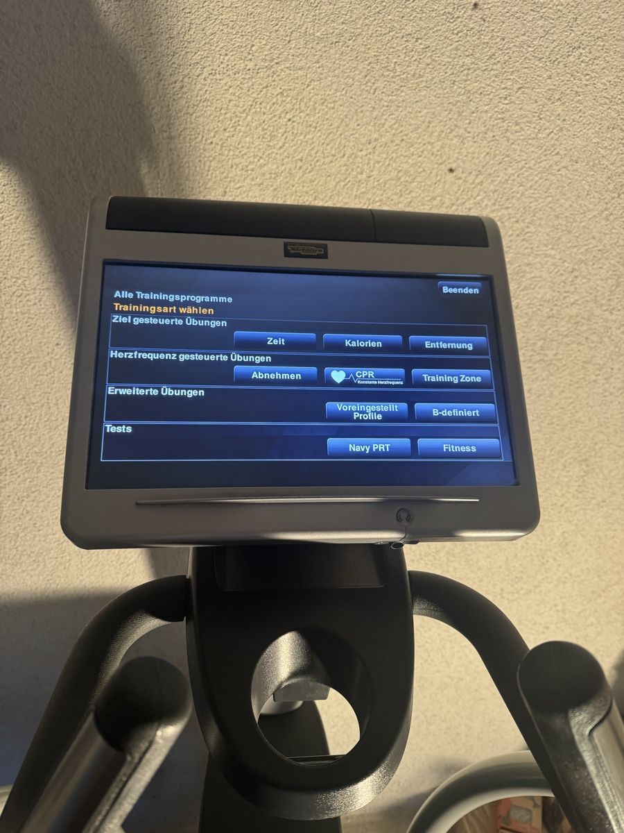 Technogym Hometrainer: Technogym Crosstrainer ( Professionell) – Usato da St. Margrethen SG venduto da taf_alb 6