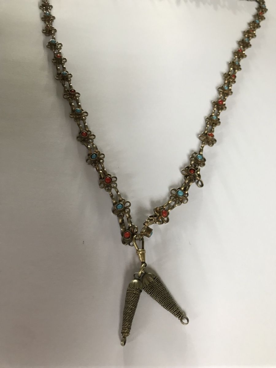 Catenine: Collier ancien fleuri en laiton – Usato da Grimisuat venduto da eliseba88 1