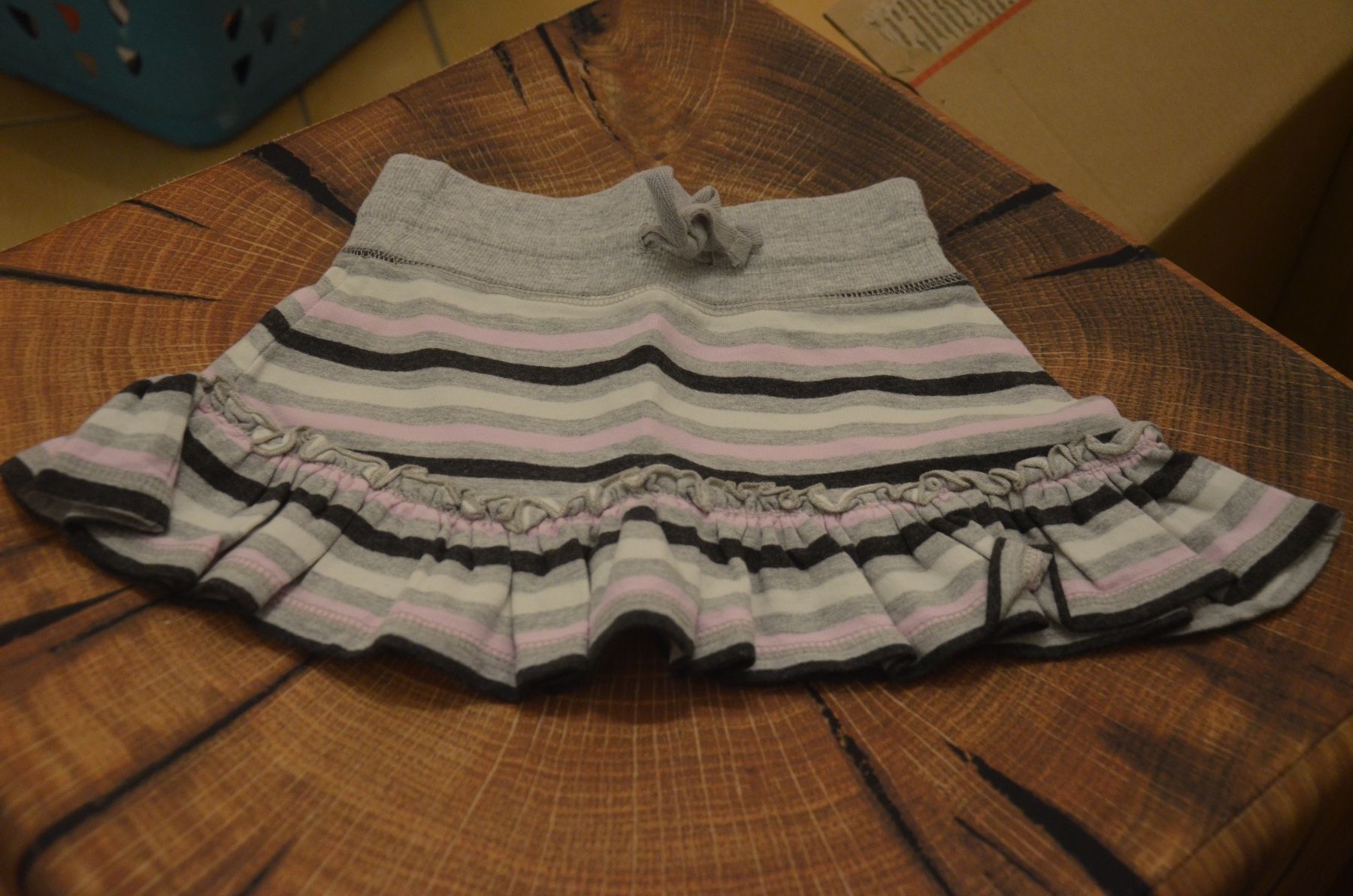 Robes et jupes: TAILLE 86 - JUPE NEU – Neuf avec emballage d'origine à Chiasso par Dolly015