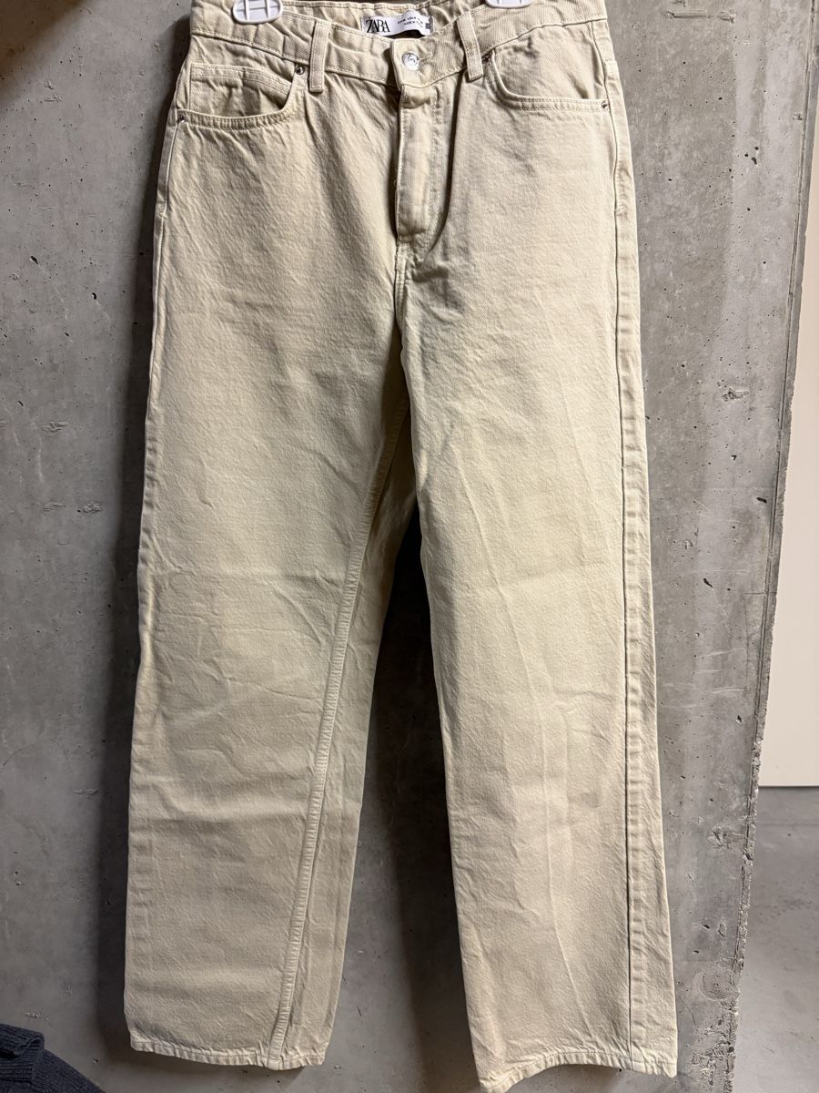 Zara Jeans: Jeans Zara  – Usato da Monthey venduto da sen_6ckr