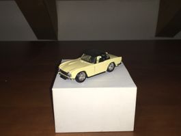 Triumph TR 5 Closed 1/43 Eligor