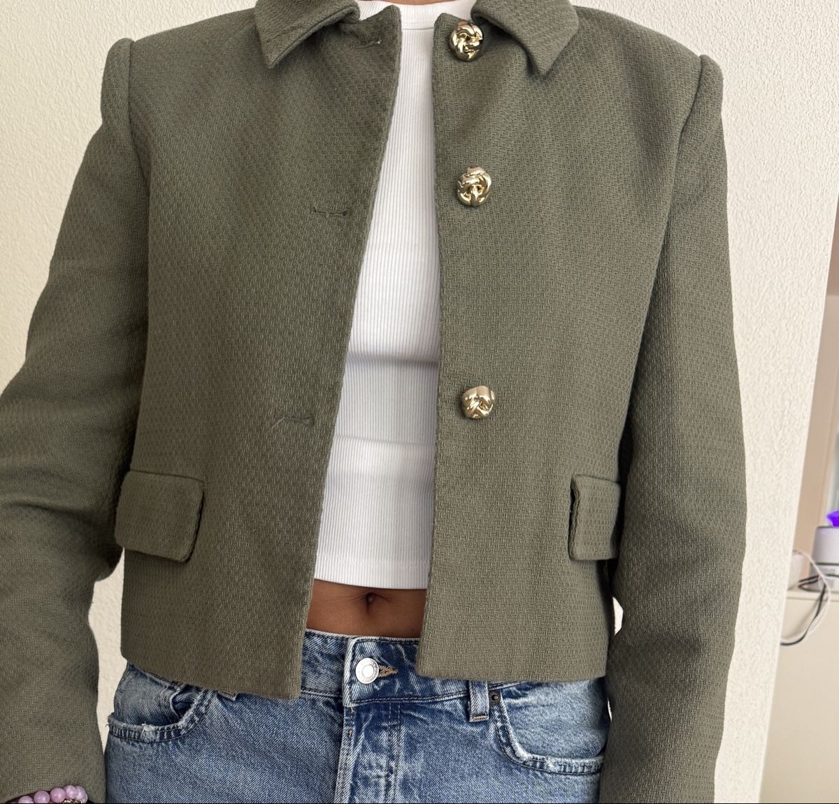 Zara Jacken: Zara Crop Blazer – Gebraucht aus Winterthur von don_fabio 3