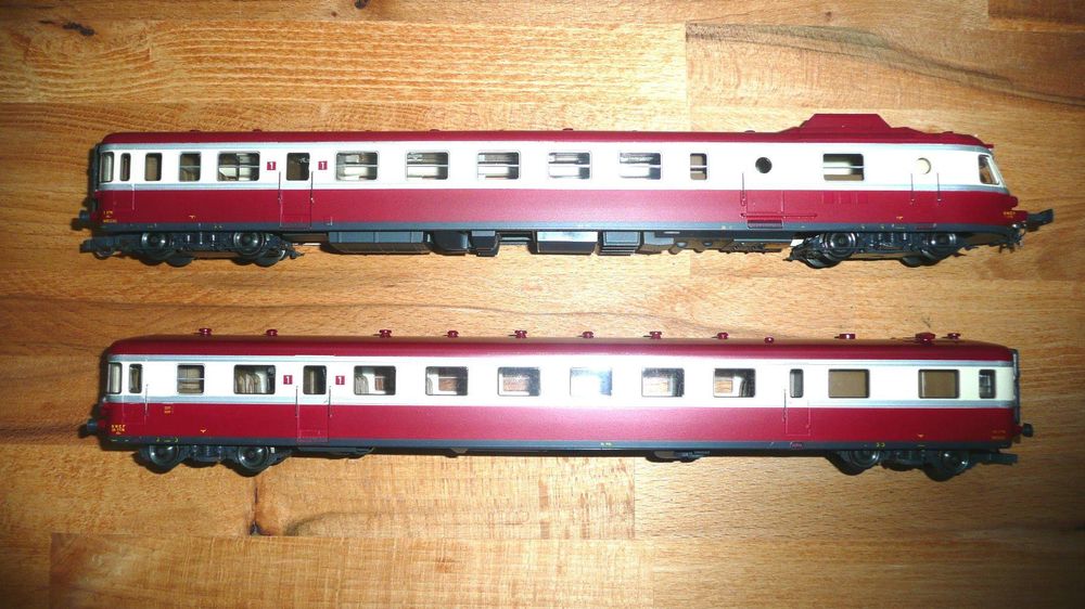 SNCF, autorail diesel RGP I avec remorque, livrée TEE rouge/crème, ép