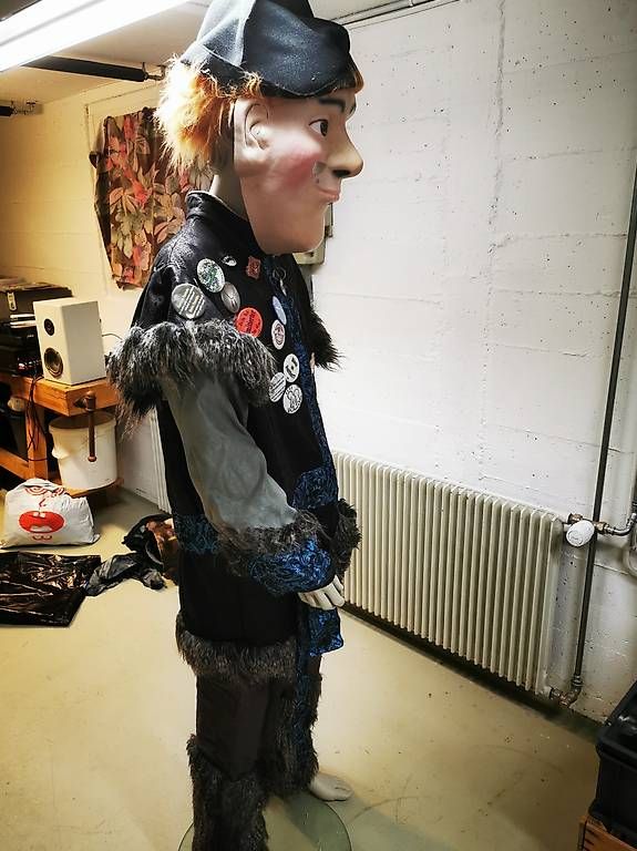 Costumi: Kostüm Kristoff von der Eiskönigin – Usato da Bleienbach venduto da ven_k5rv 2