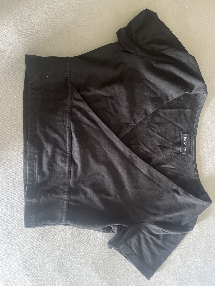 Top: Schwarzes Even&Odd Top, Grösse M. – Usato da Zürich venduto da Zhau.53