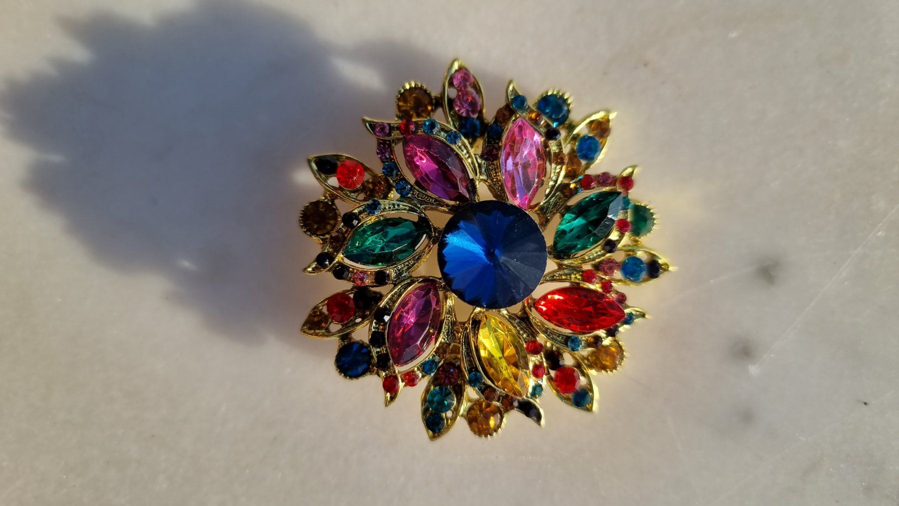 Broschen & Nadeln: Bunte  Brosche ca. 5 cm 595 – Gebraucht aus Wald ZH von Martin79 7