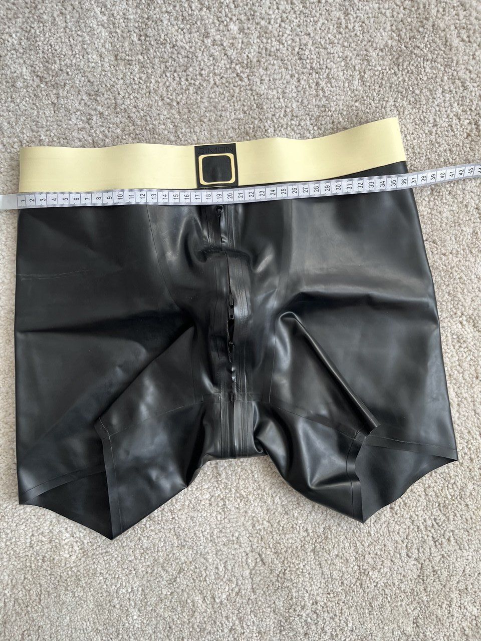 Biancheria intima: Simon O. Latex Shorts S Chloriert – Usato da Romanshorn venduto da gas_c52c 2