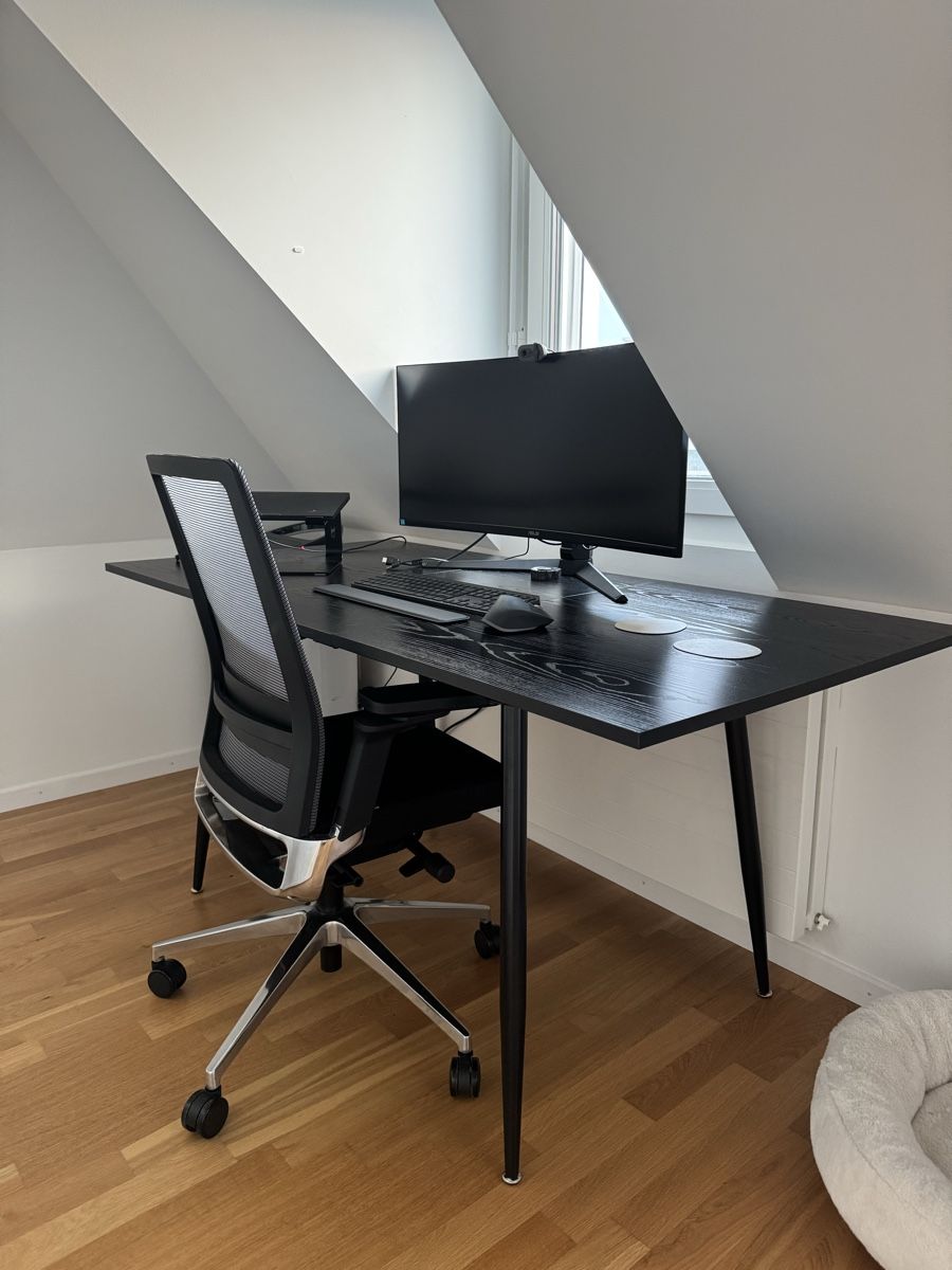 Tische: Esstisch Schreibtisch 140-160 cm – Gebraucht aus Zürich von ant_g5cs