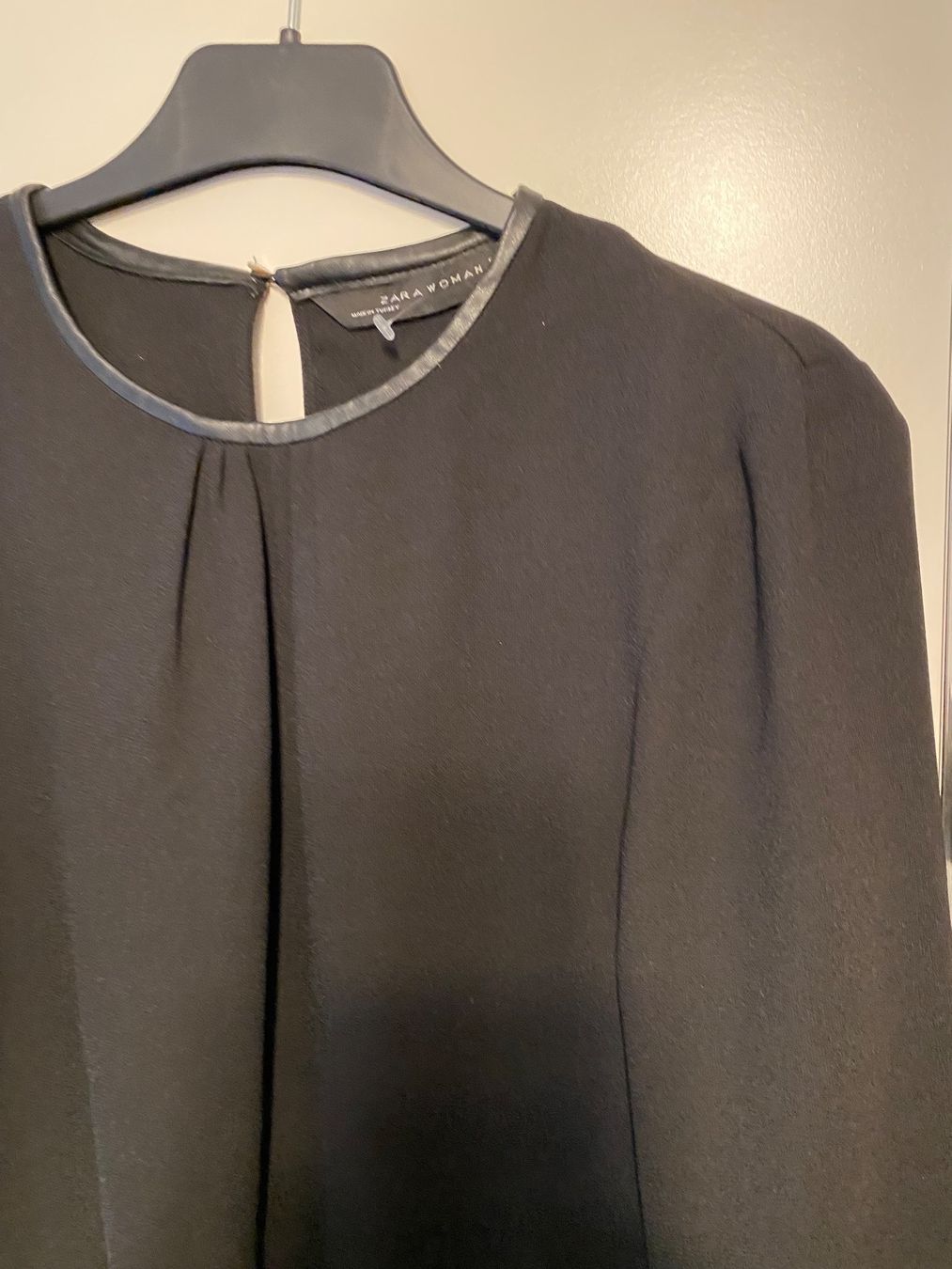 Zara Camicette: Damen Bluse von ZARA gr.S – Usato da Pfungen venduto da Sheki56 1