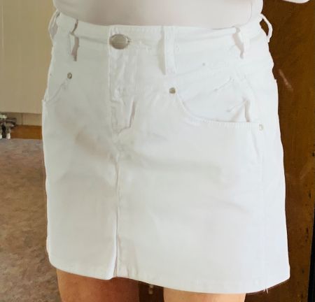 Jeansjupe weiss, neuwertig, Bund 81 cm, Länge 39 cm