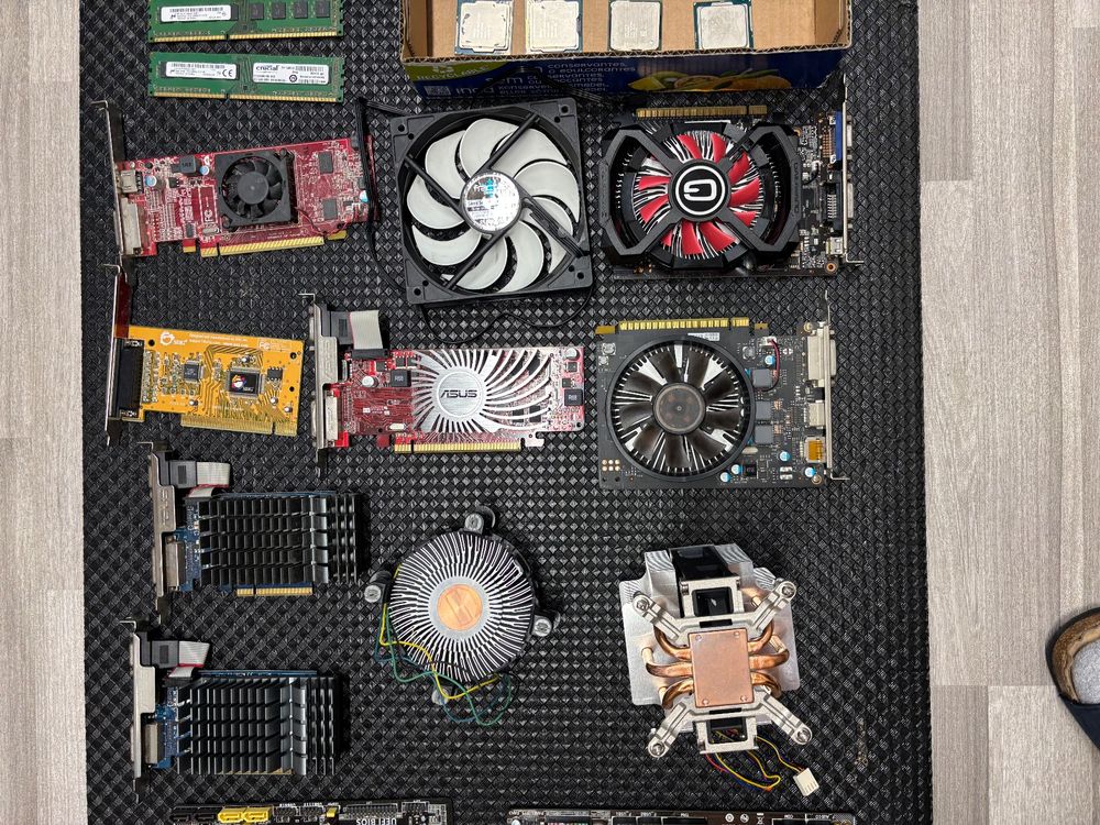 PC Hardware Bundle: Mainboards, CPU, RAM, Grafikkarten! (Gebraucht) in ...