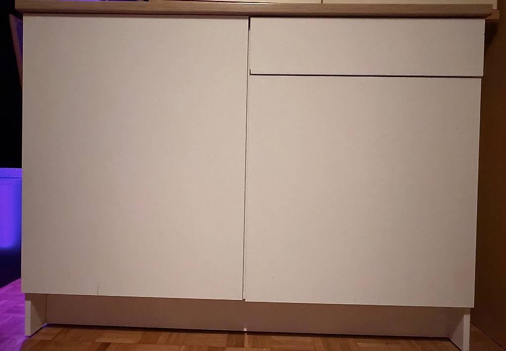 Armadi: Armoire, commode & meuble cuisine  – Usato da Genève venduto da jnz_z8dd 1