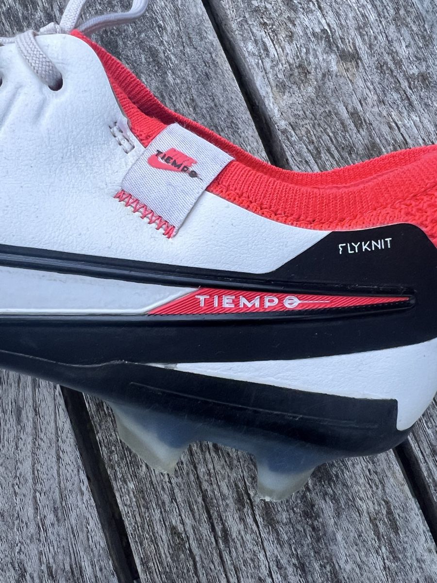 Nike Scarpe da uomo: Fussballschuhe Nike Flyknit Gr. 41 – Usato da Wolfhausen venduto da Starlake 7