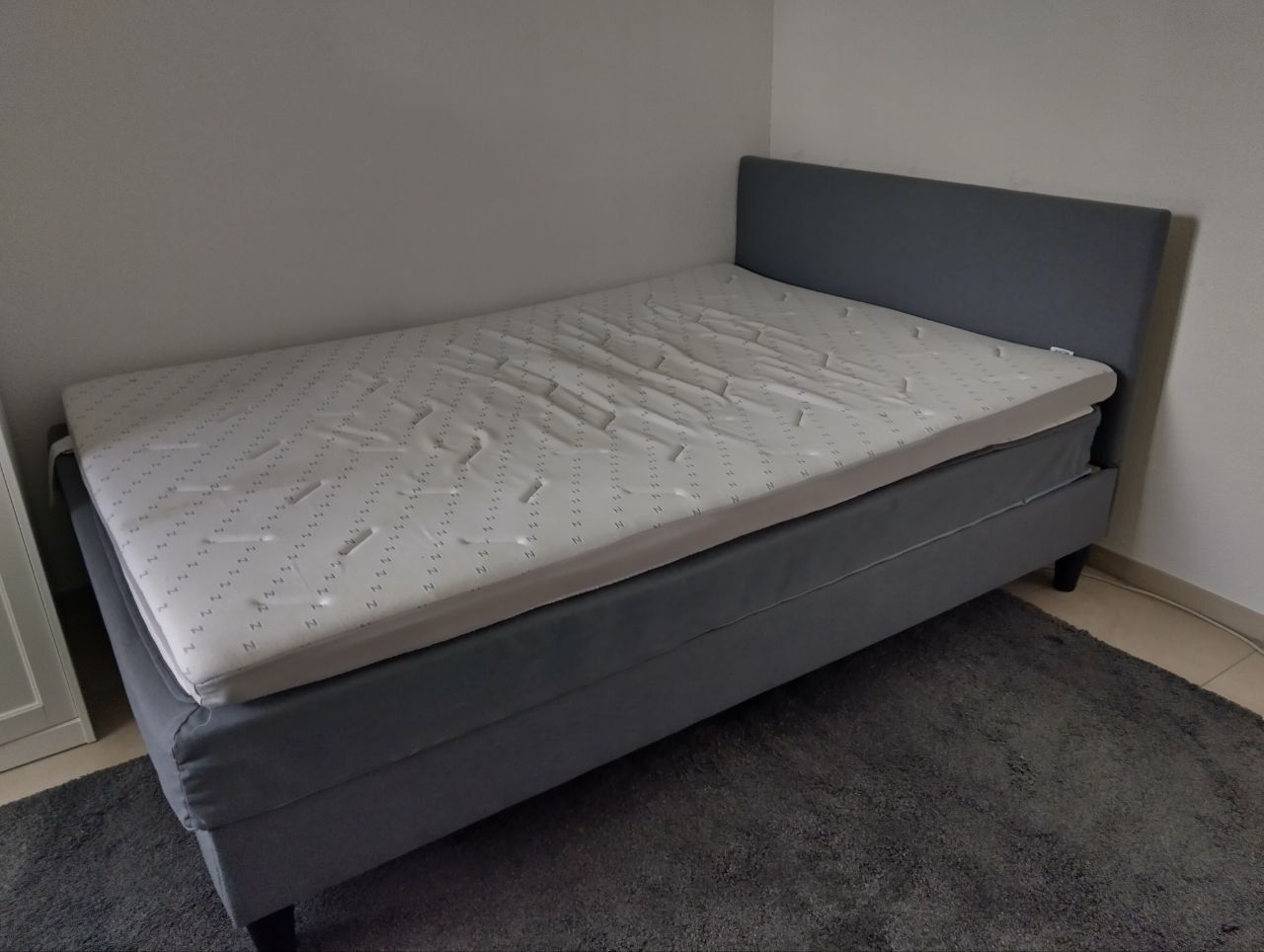 Ikea Betten: Ikea Bett 140 x 200cm – Gebraucht aus Tuggen von secondhandschuhe