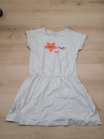 kleid Gr. 140/146
