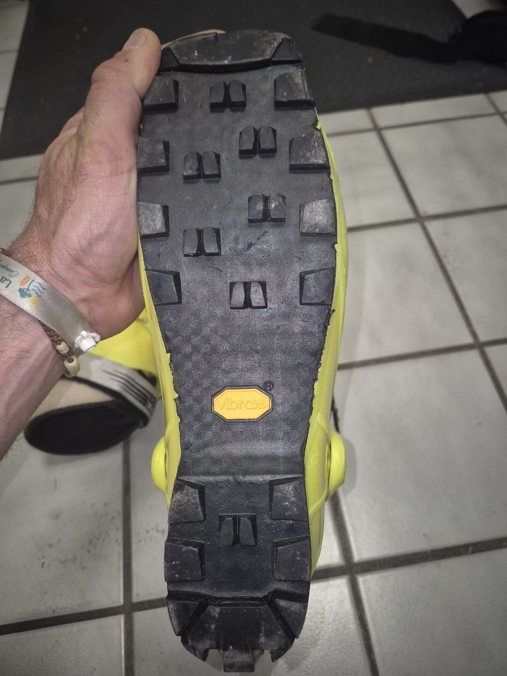 Scarpa Scarpe da uomo: Scarpa Alien 1.0 28.0 – Nuovo (secondo la descrizione) da Porrentruy venduto da jer_6hmq 3