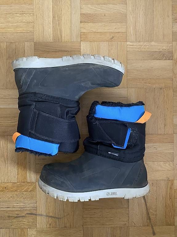 Scarpe da uomo: Schwarze Schneeschuhe mit Fellfutter – Usato da Laufen venduto da Looc_ 2
