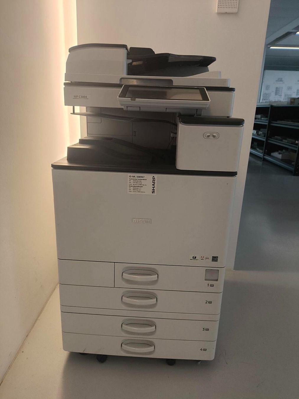Ricoh Stampanti: Ricoh MP C3004 Multifunktionslaserdrucker color – Usato da Basel venduto da SSAArchitekten
