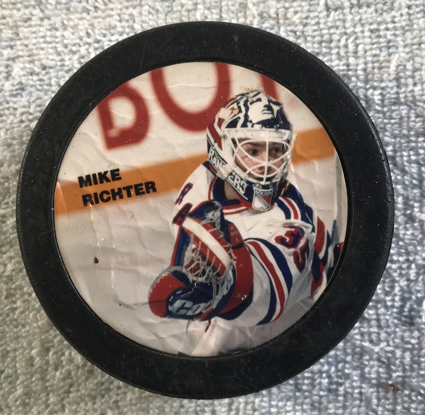 Palloni: PUCK NHL EISHOCKEY MIKE RICHTER – Usato da Ostermundigen venduto da Wyatt-Earp