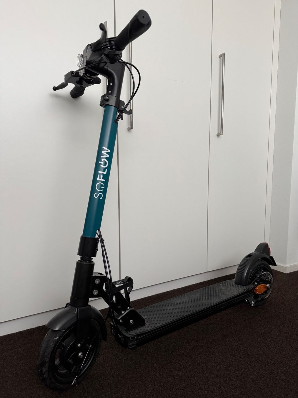 Elegantes E Scooter Als Prmie Ebenbildnull