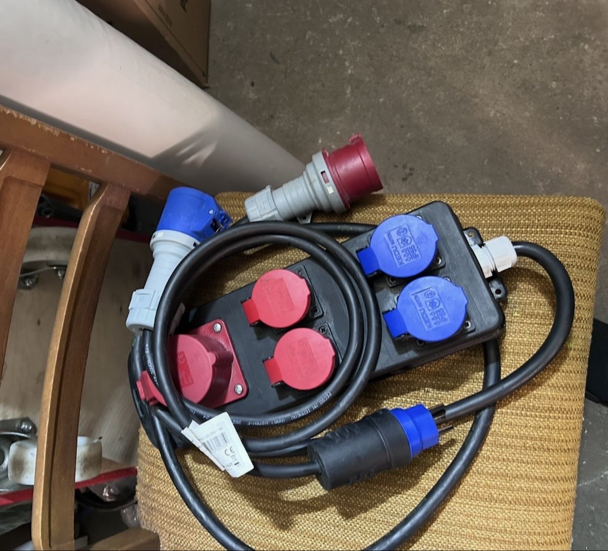 Alimentazione elettrica: Stromverteiler 400V/230V +CE Adapter – Usato da zürich venduto da pauloreal 2