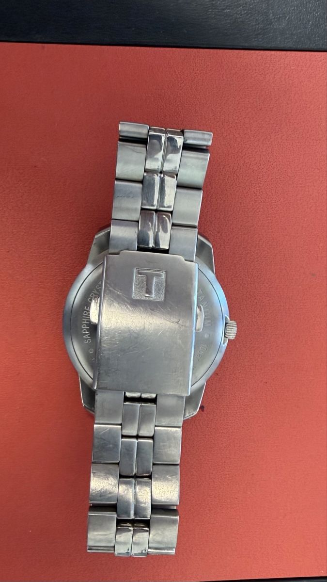 Tissot Montres: Tissot PR 100 Titanium Quartz  – D'occasion à Untersiggenthal par Panjshir 5