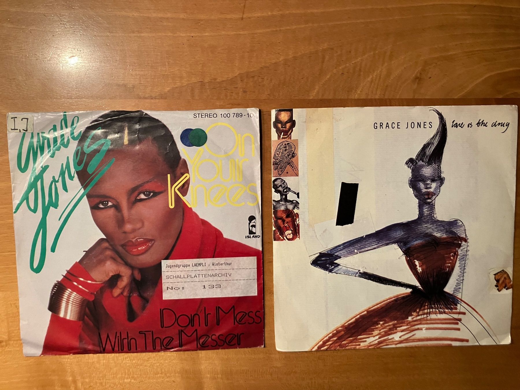 Dischi in vinile: Grace Jones, 2 Singles Vinyl – Usato da Winterthur venduto da efant12