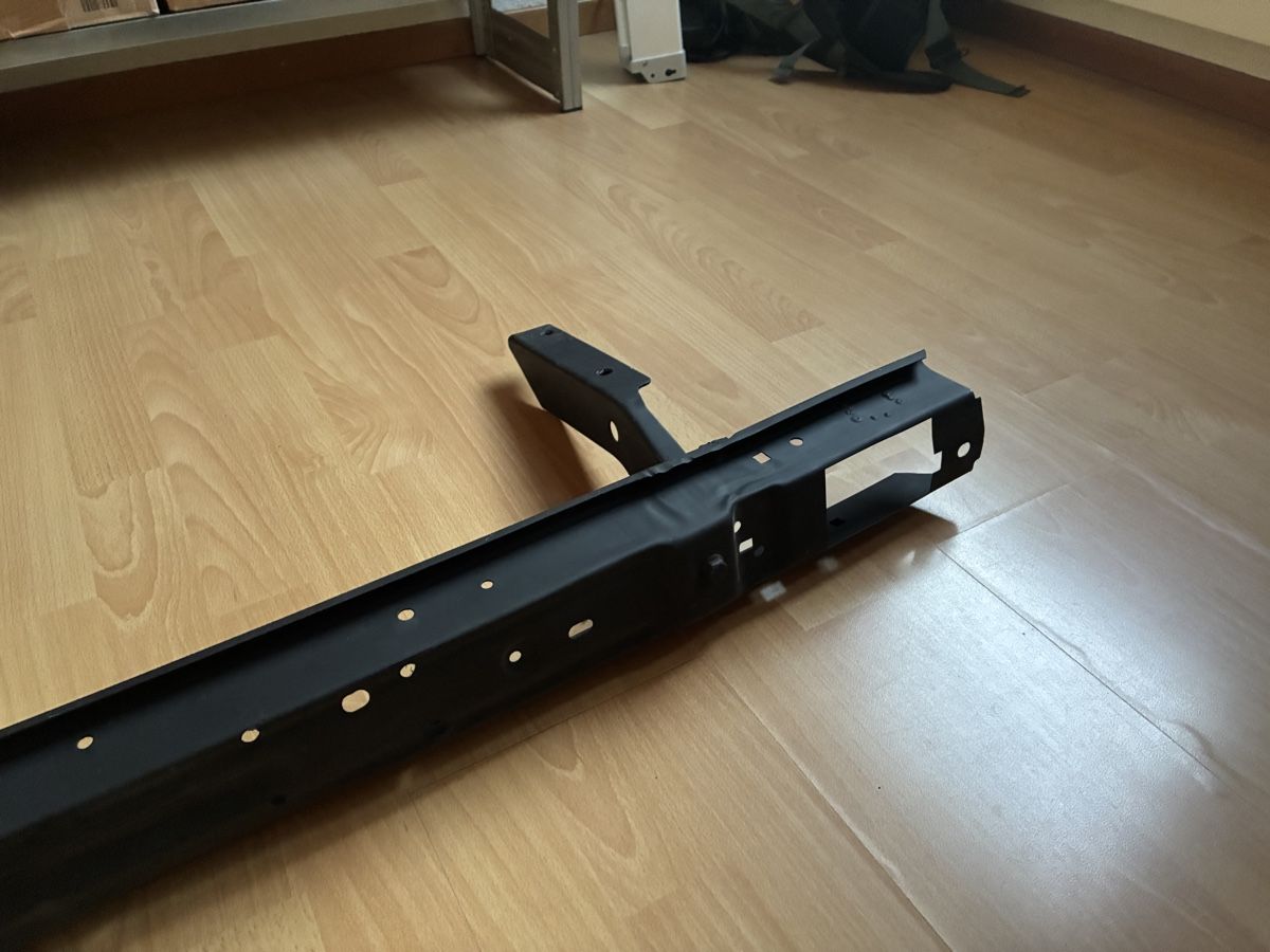 VW Tutti pezzi di ricambio auto: Vw Golf 2 Stossstange vorne – Usato da Schwerzenbach venduto da lor_s8lb 3
