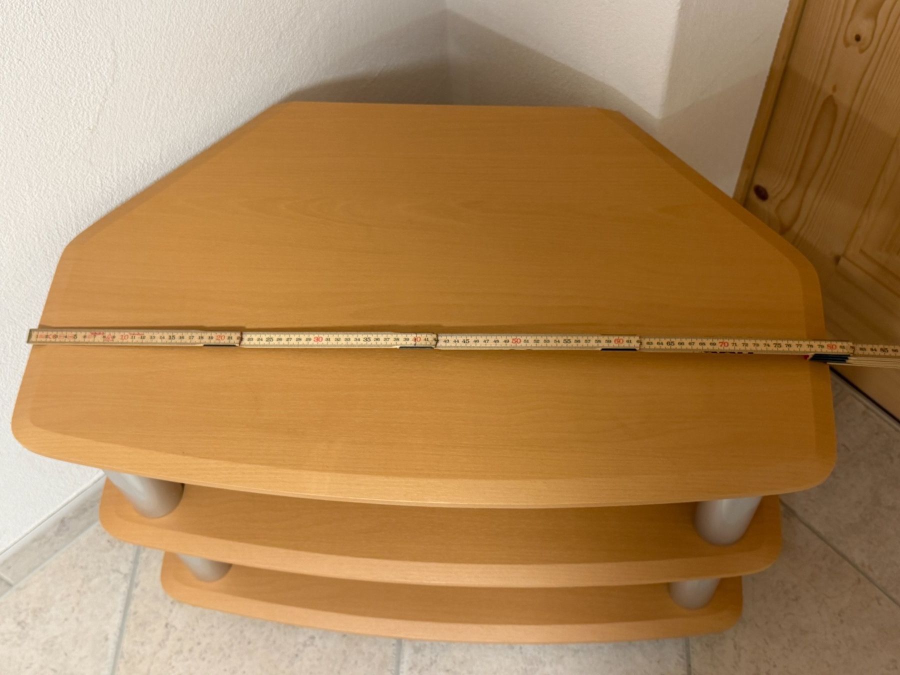 Meubles TV: Eck-TV-Möbel / HiFi-Rack mit 3 Ablagen – D'occasion à Jenaz par Sandrobordoli 2